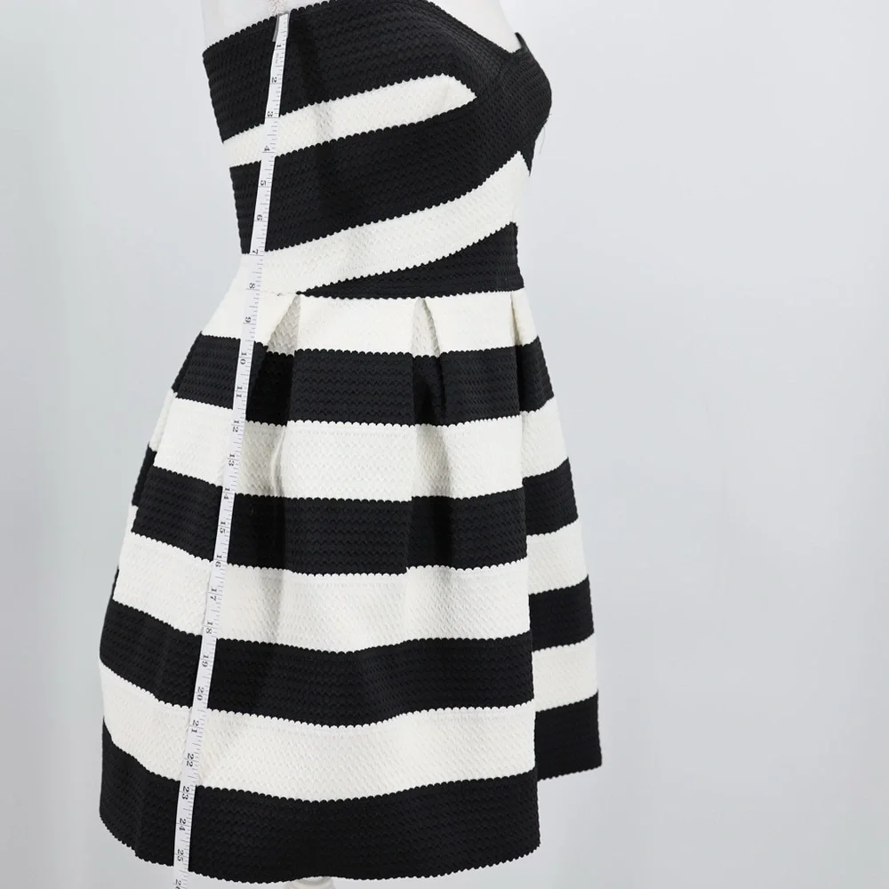 BCBGMaxAzria Alythea‎ Strapless Stripe Fit Flare Mini Dress Black Cream M